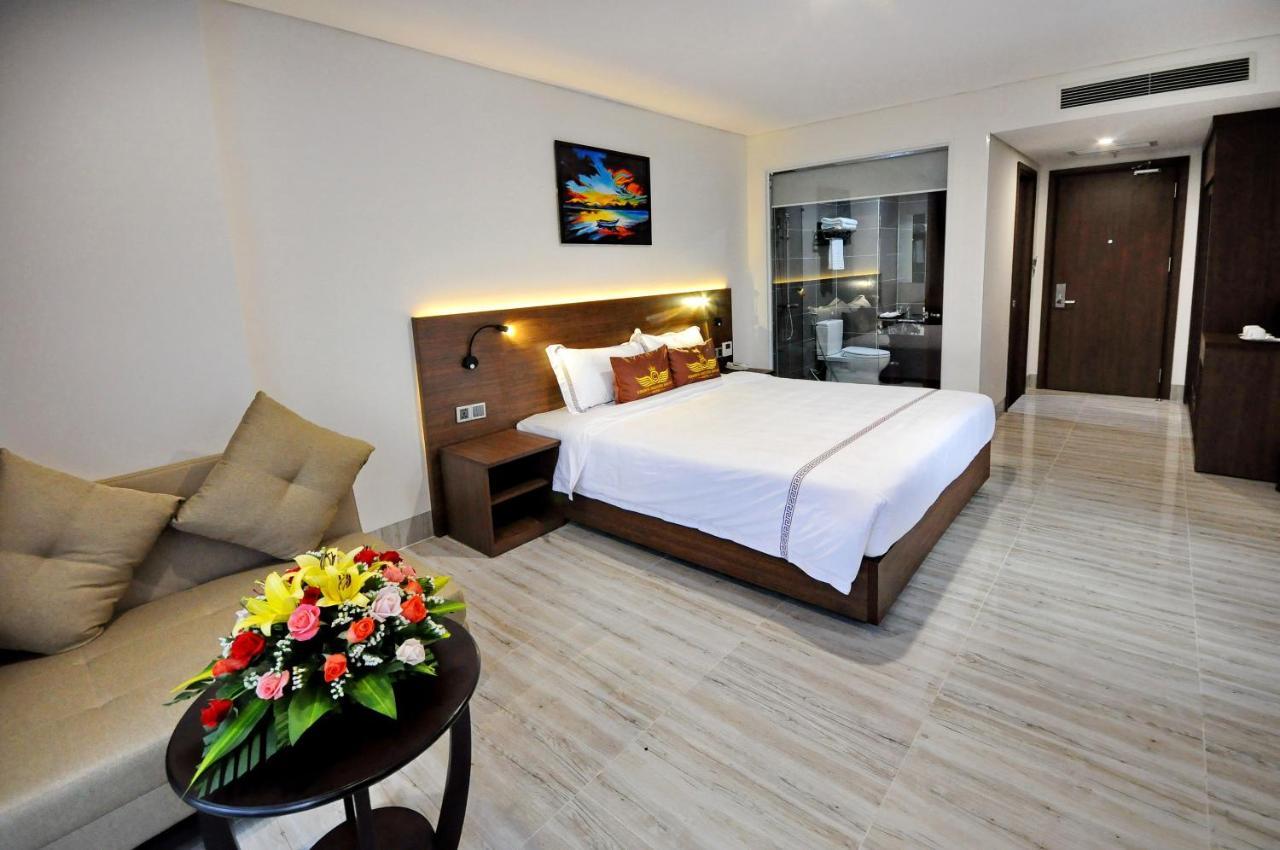 Crown Nguyen Hoang Hotel Нячанг Екстер'єр фото