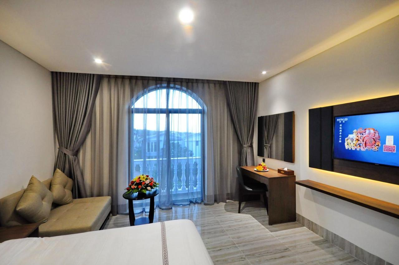 Crown Nguyen Hoang Hotel Нячанг Екстер'єр фото