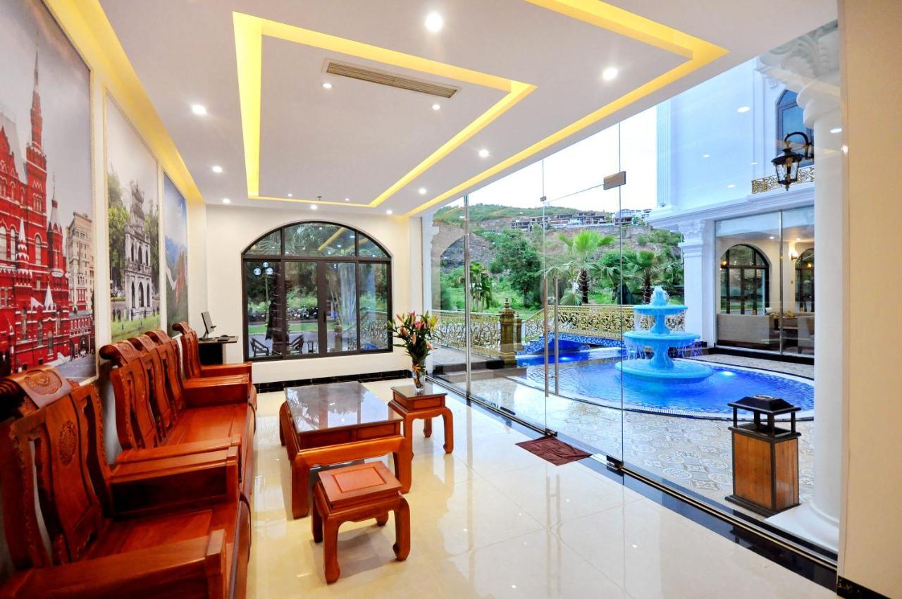 Crown Nguyen Hoang Hotel Нячанг Екстер'єр фото