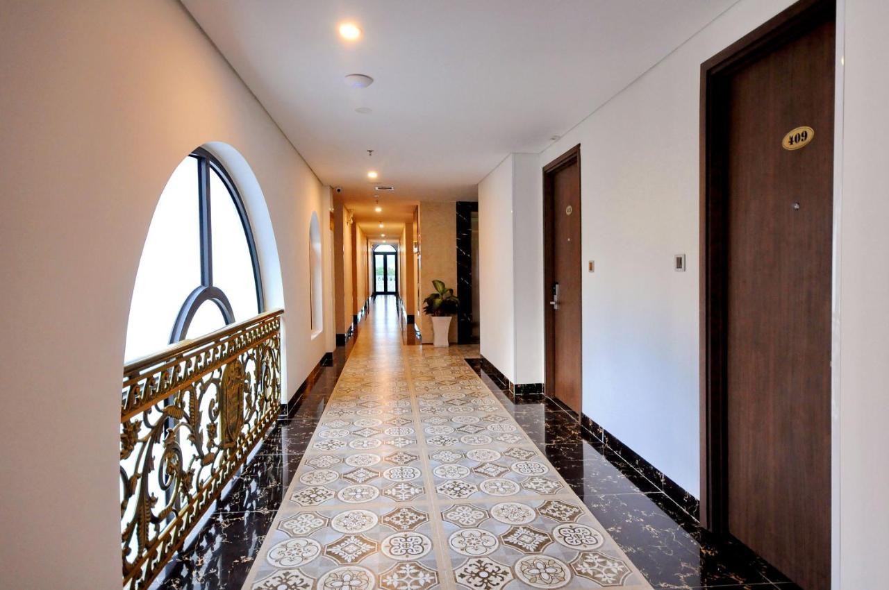 Crown Nguyen Hoang Hotel Нячанг Екстер'єр фото