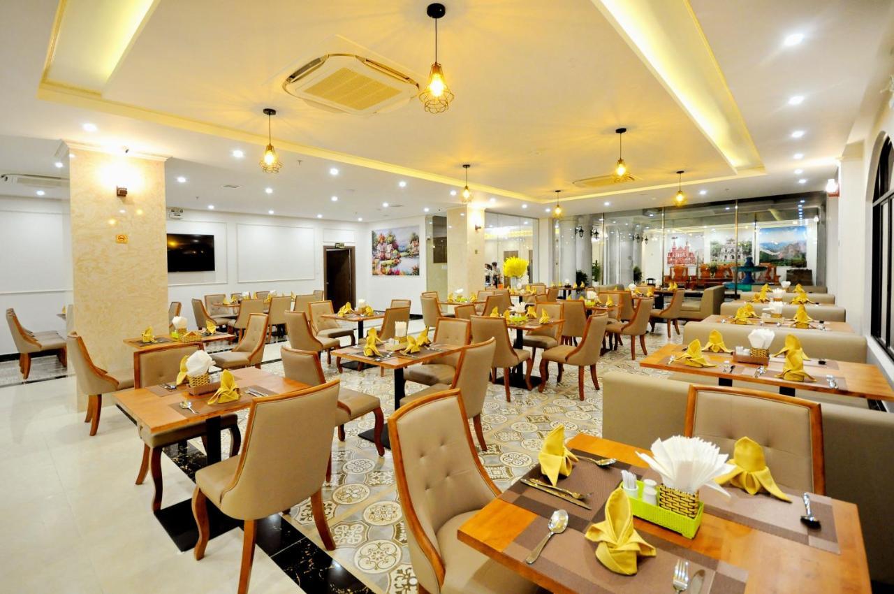 Crown Nguyen Hoang Hotel Нячанг Екстер'єр фото